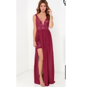 Lulu’s burgundy lace/chiffon dress